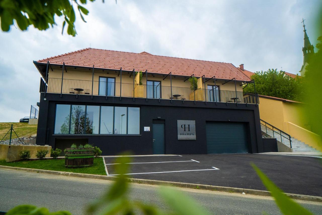 IvanjkovciHisa Pep'S住宿加早餐旅馆 外观 照片